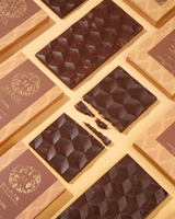 Almond Chocolate Bar (80g, 1 Bar)